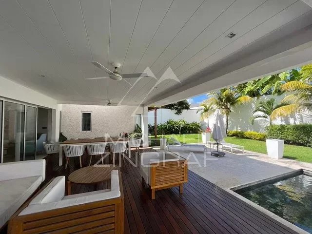 High standing villa in Grand Bay