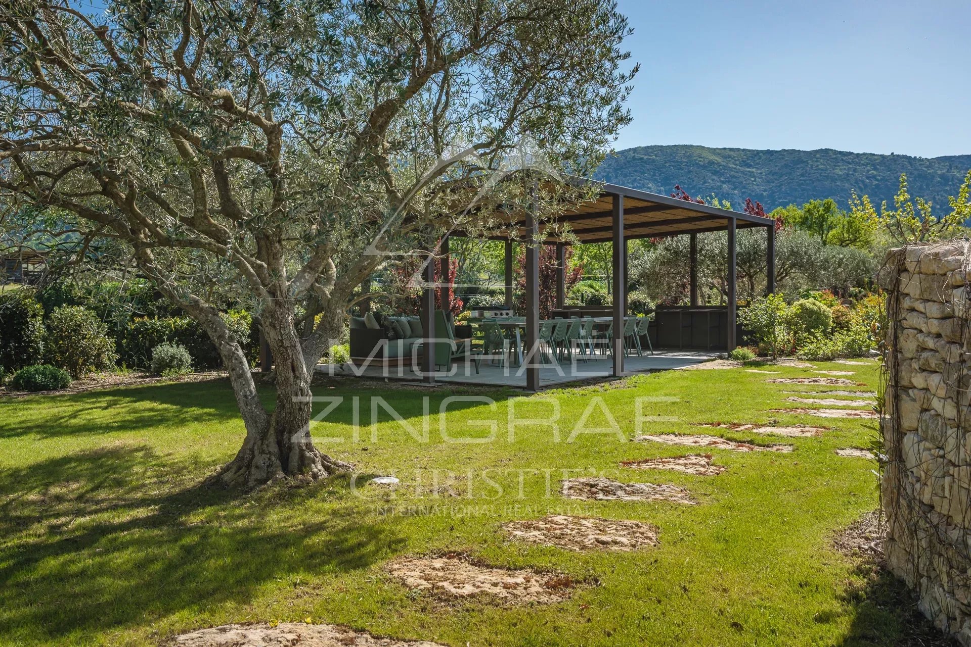 Exceptional property in the heart of the Luberon