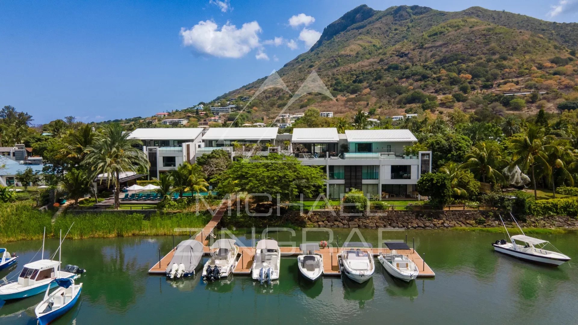 Penthouse de 4 chambres en bord de mer