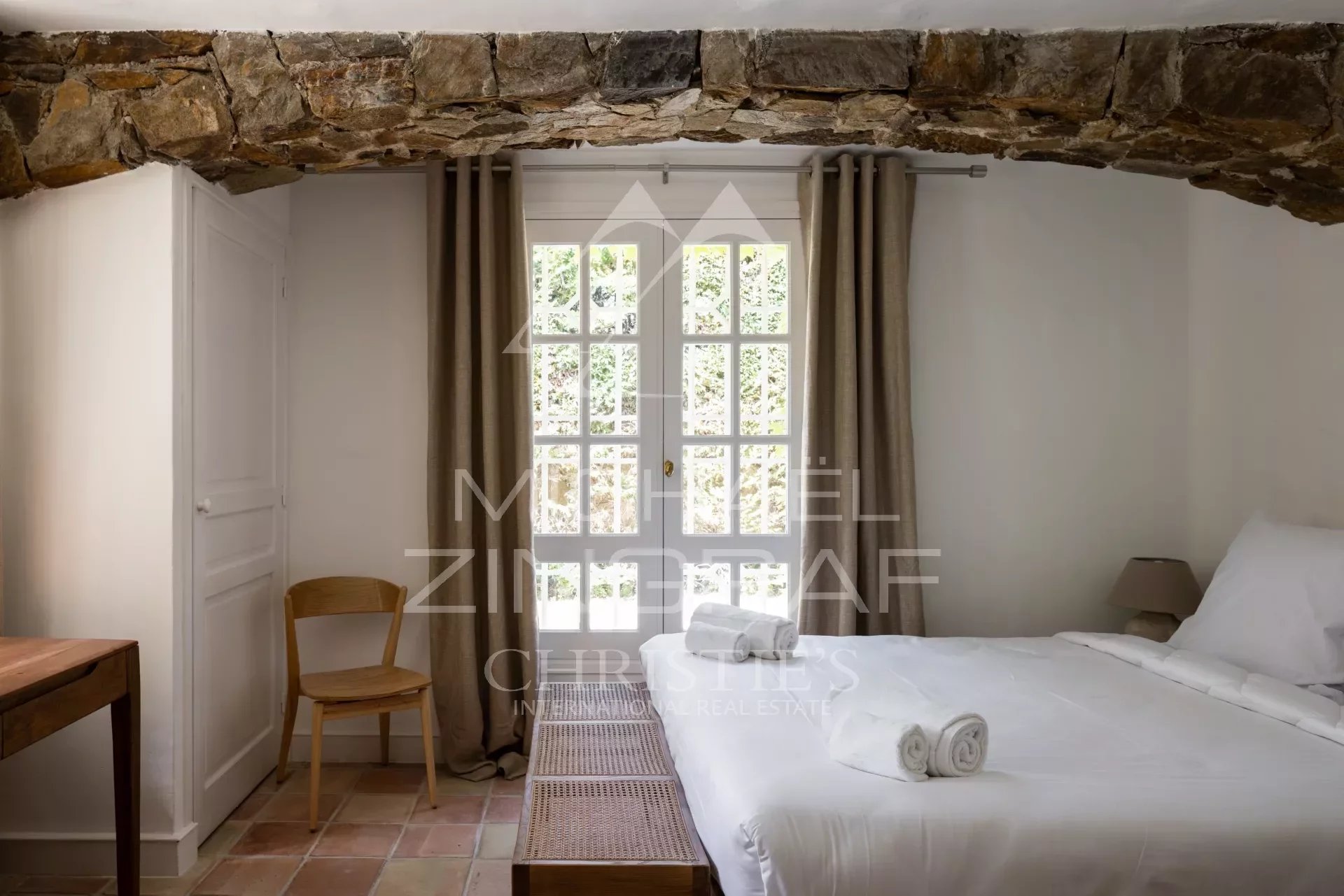 STONE HOUSE - GRIMAUD