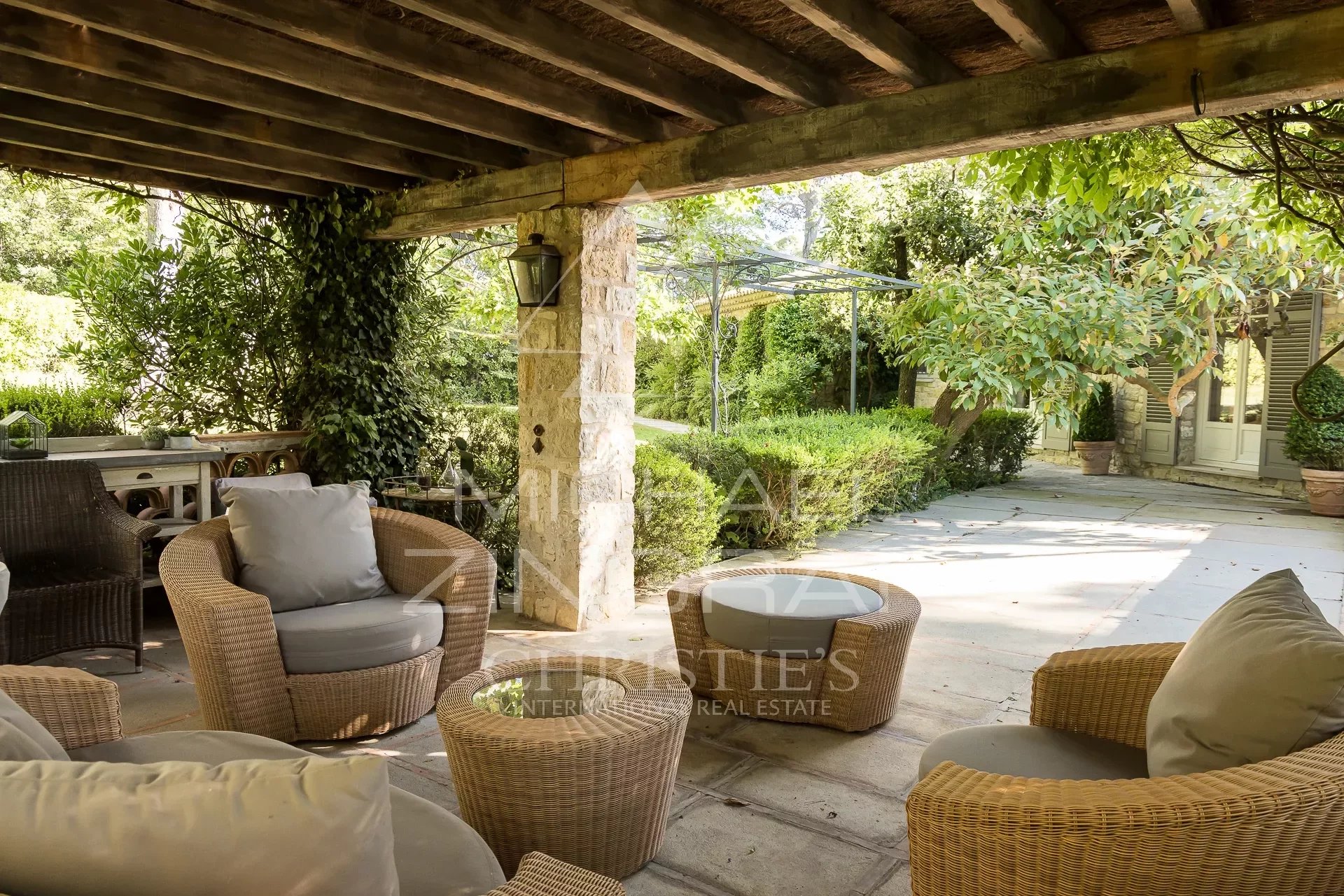 Mougins - Wunderschönes Bauernhaus aus Stein