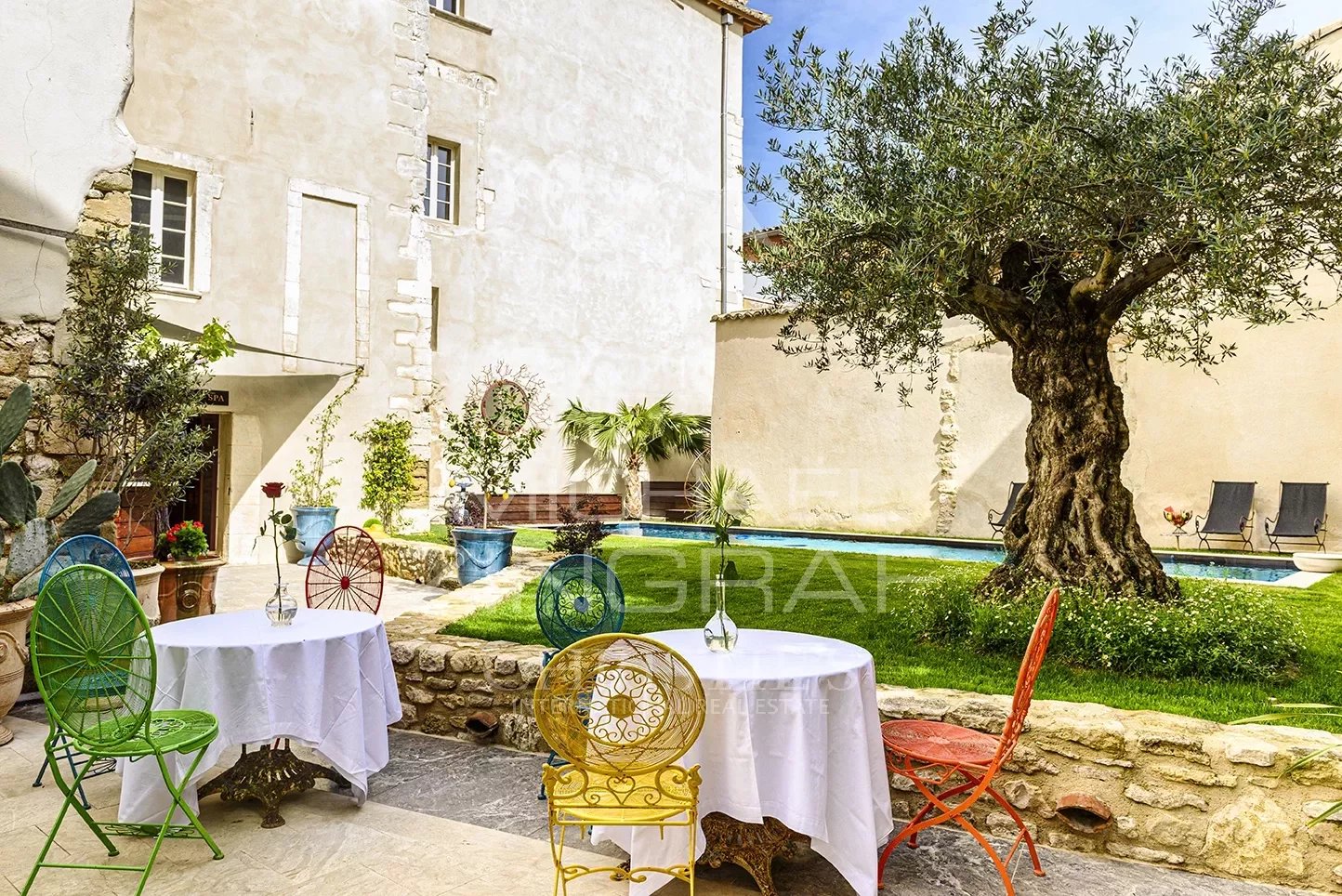 Luxuriöse Wohnungen im Herzen von L'Isle-sur-la-Sorgue