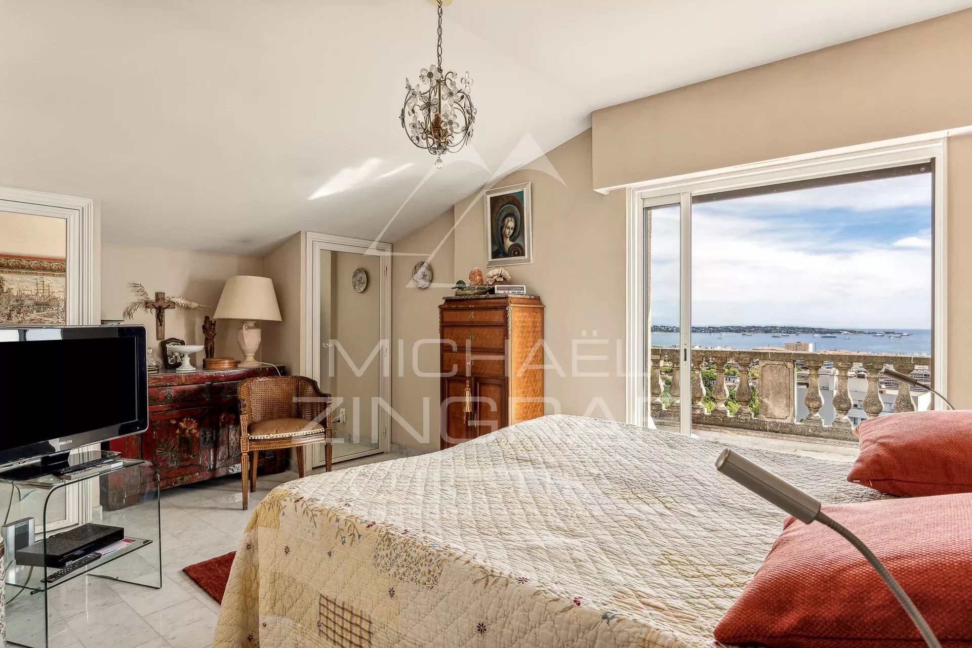 GOLFE JUAN - PANORAMIC SEA VIEW - DUPLEX