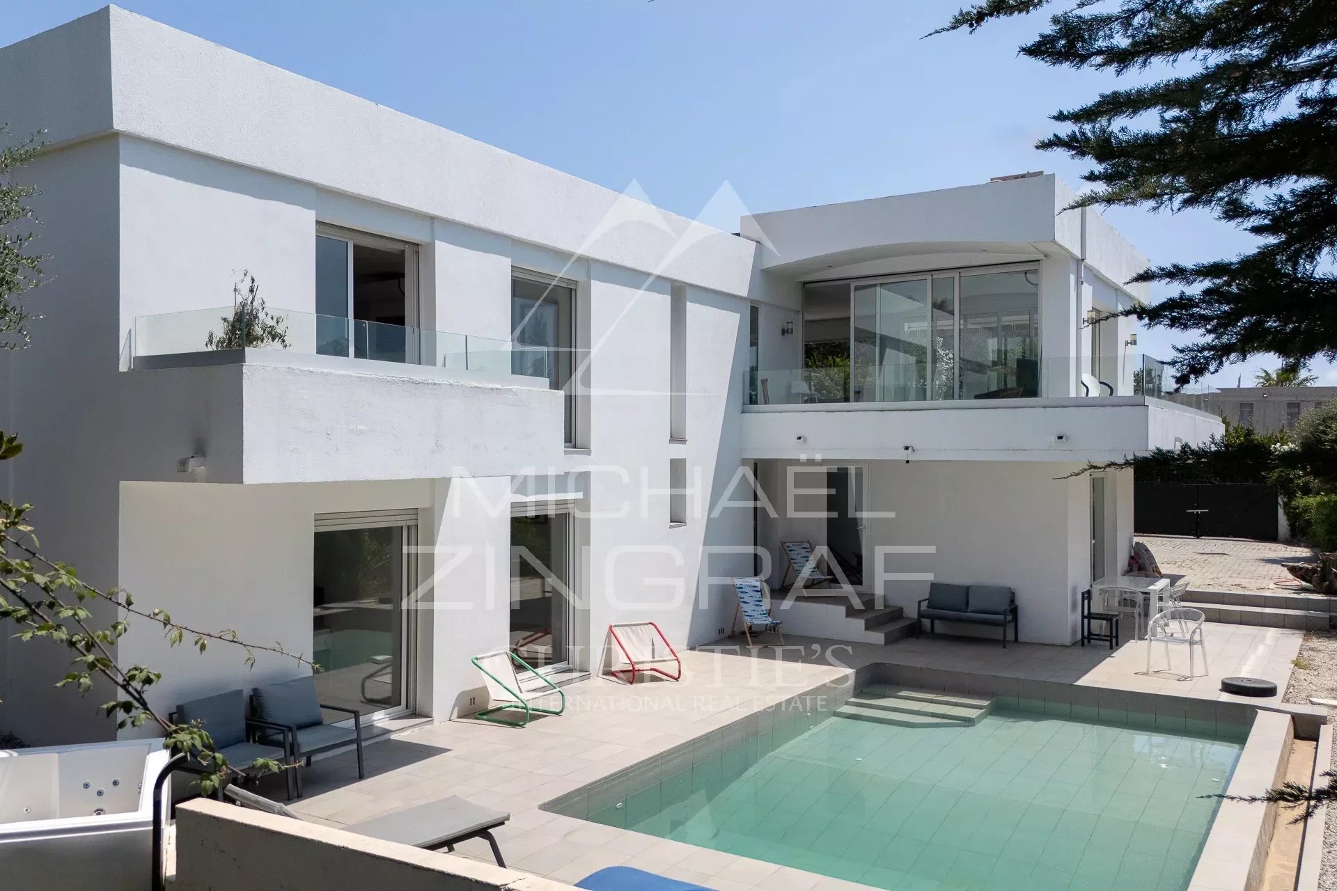 Close to Cannes - Cannet Residential - Californian Villa