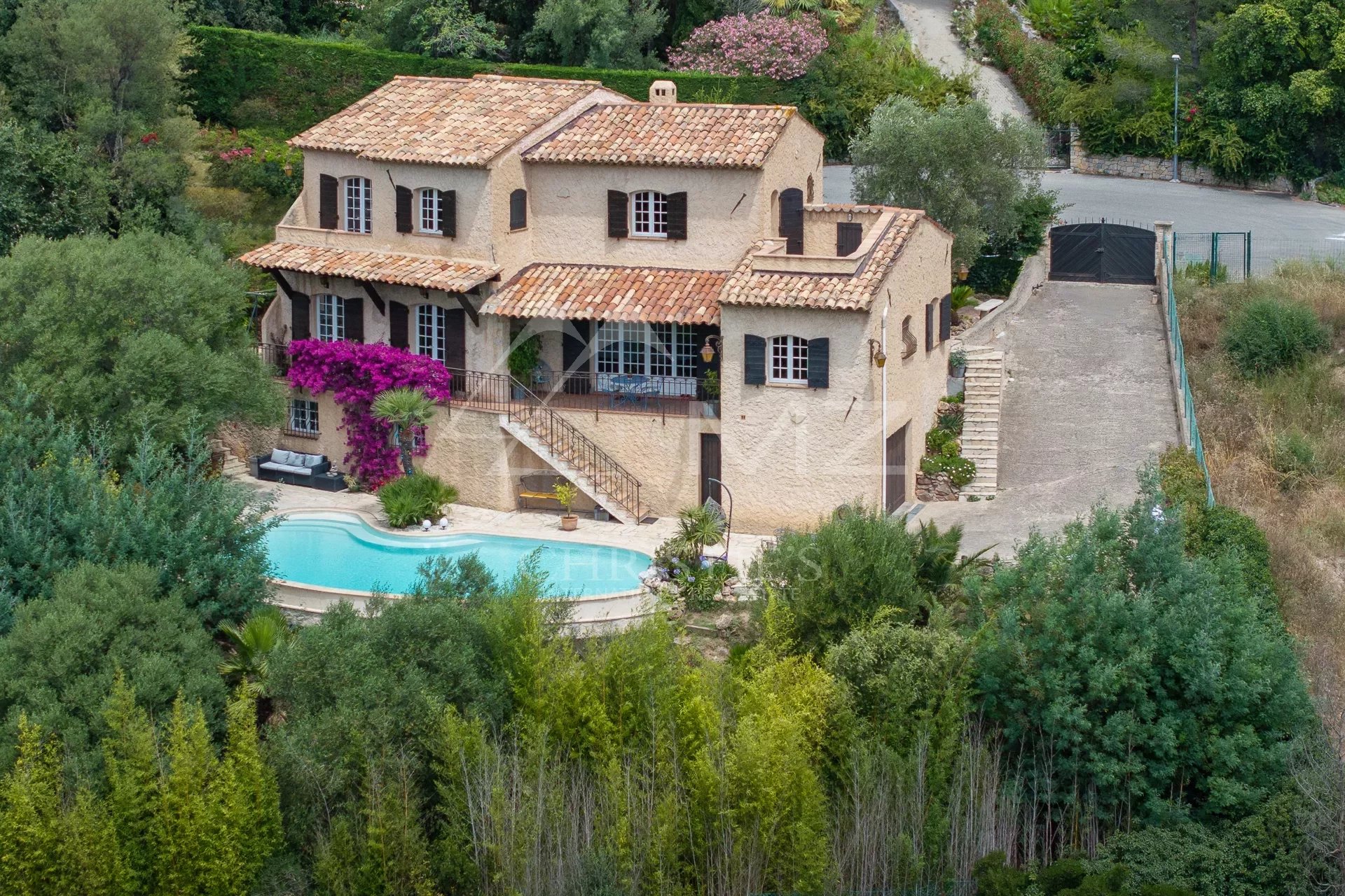 Mandelieu-La Napoule - Charming Provencal house in a sought-after location