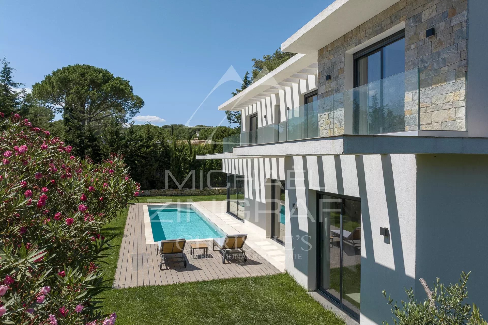 Villa neuve contemporaine à Mougins