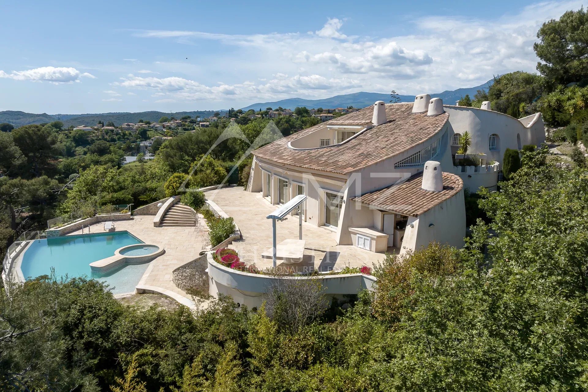 Proche Saint-Paul de Vence - Magnifique vue mer et village