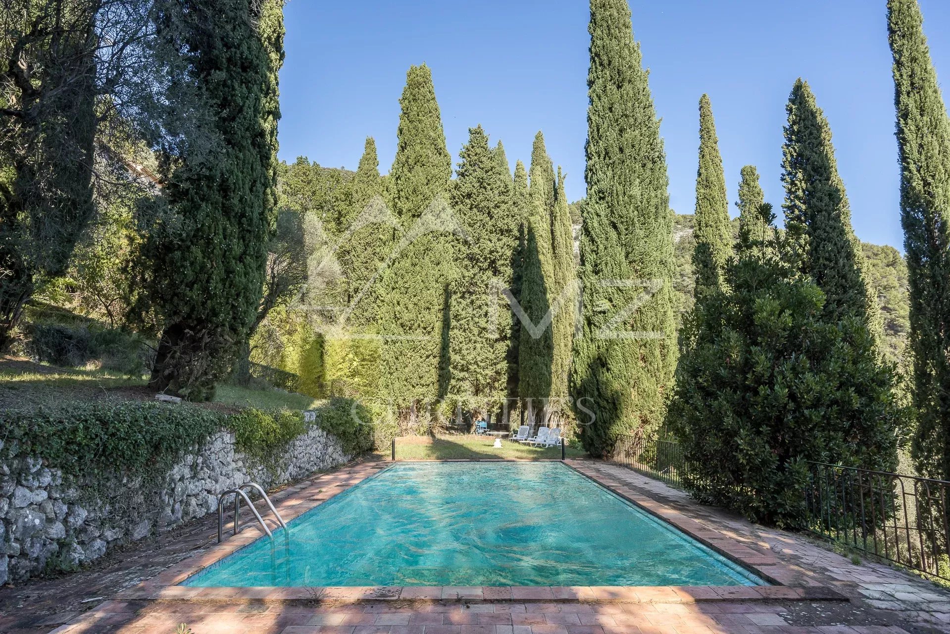 Proche Saint-Paul-de-Vence - Superbe propriété de maître