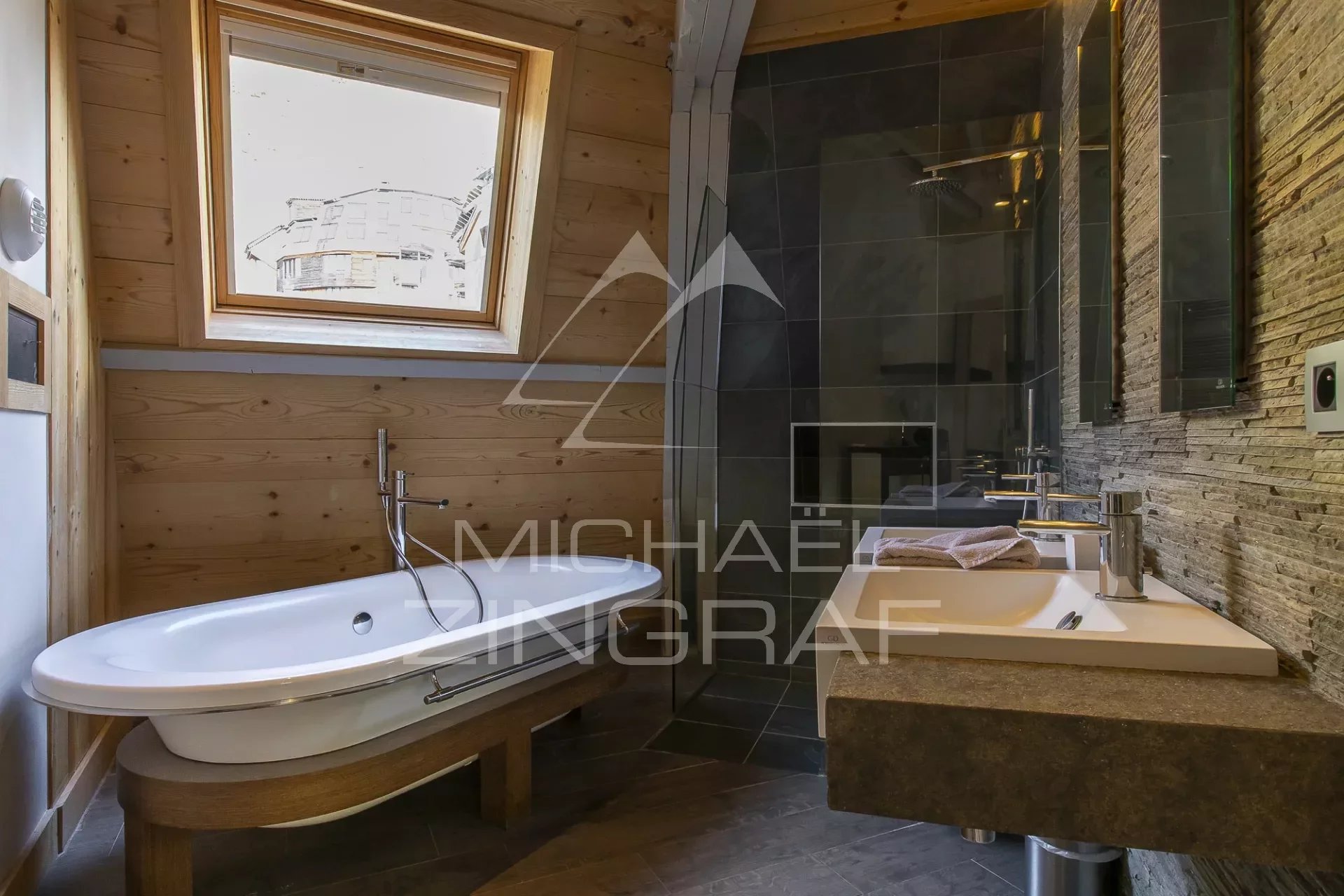 Prestigeträchtiges Chalet im Zentrum des Skiortes Avoriaz