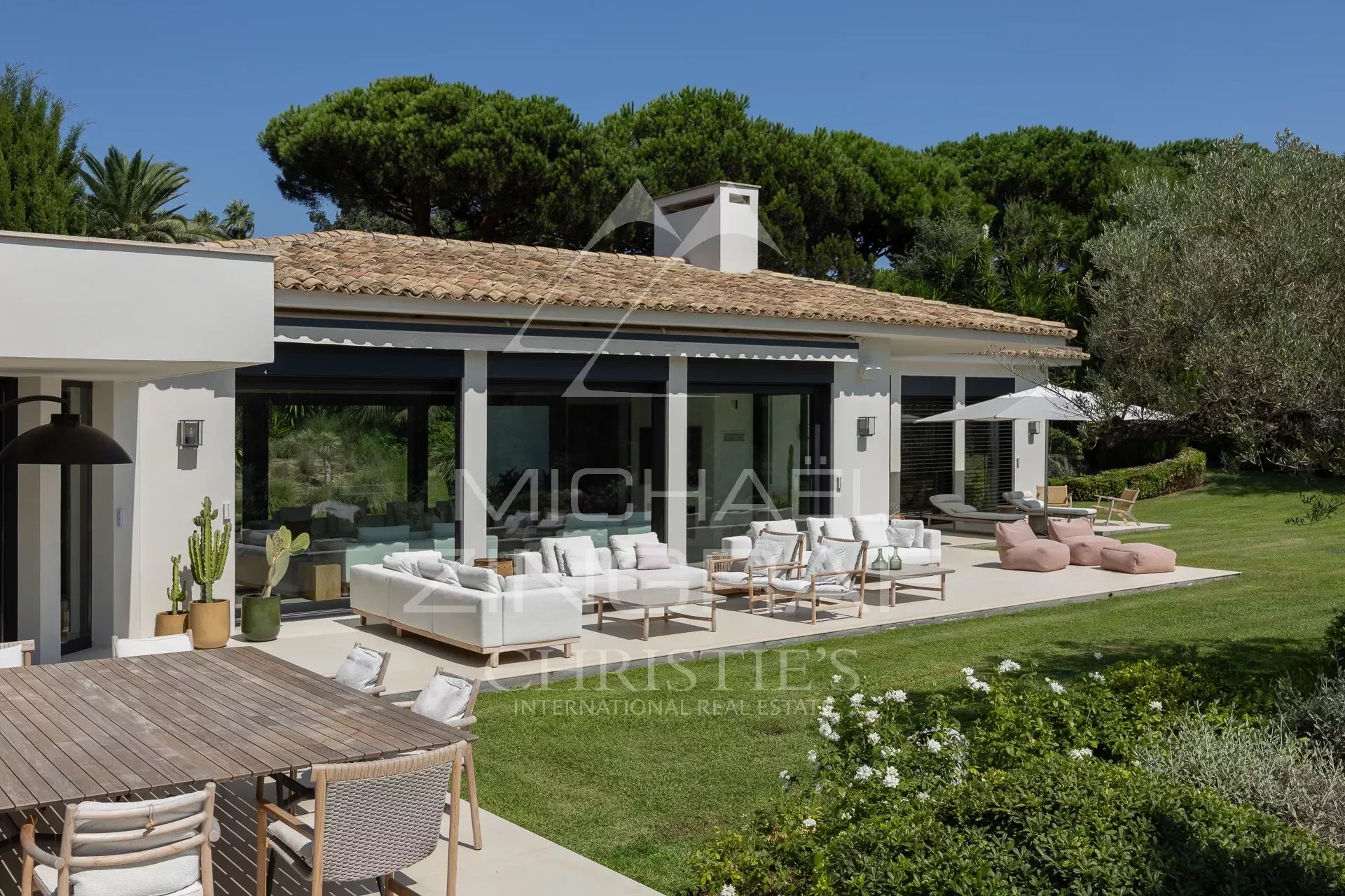 Exclusivité - Saint-Tropez - Les Parcs - Magnifique villa contemporaine