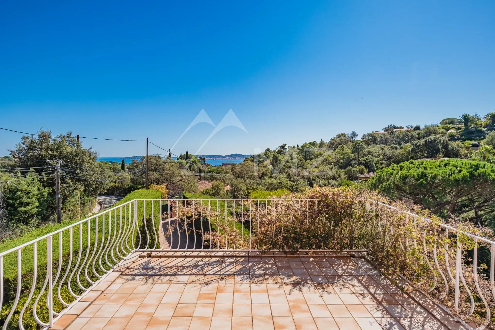 A SAISIR- Great potential - Provencal property with sea view - Grimaud