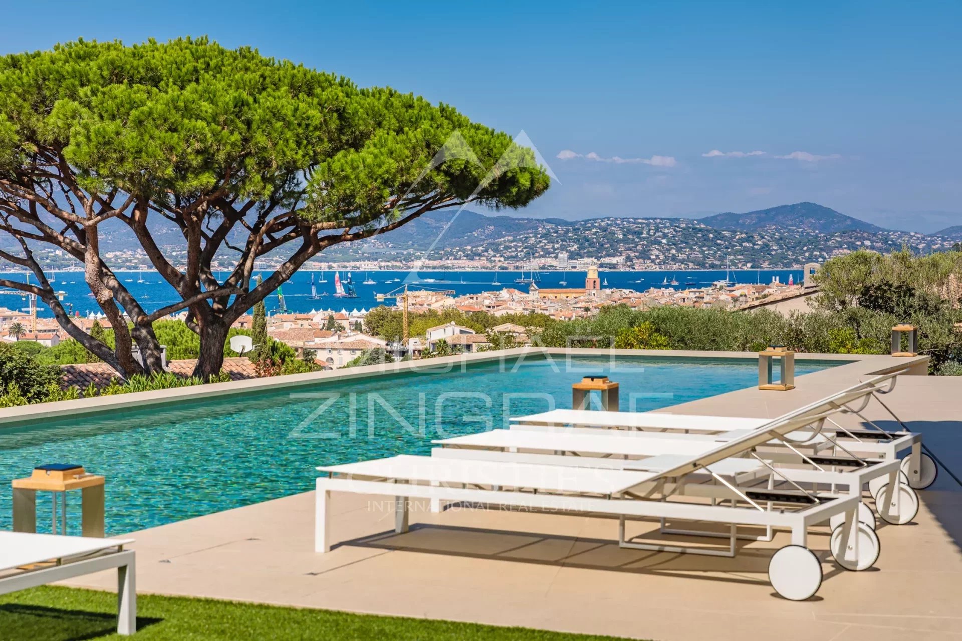 Saint-Tropez centre - Villa contemporaine vue mer exceptionnelle