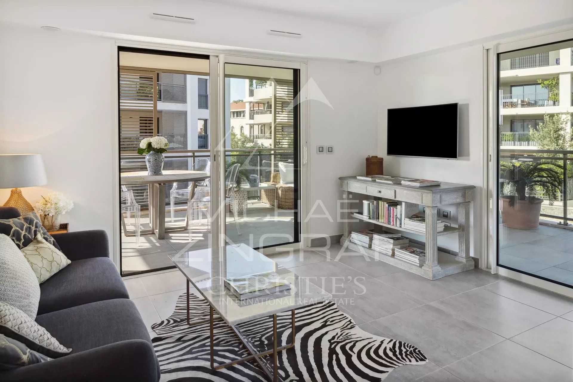 Appartement lumineux avec grande terrasse et vue dégagée - Saint-Tropez, Centre