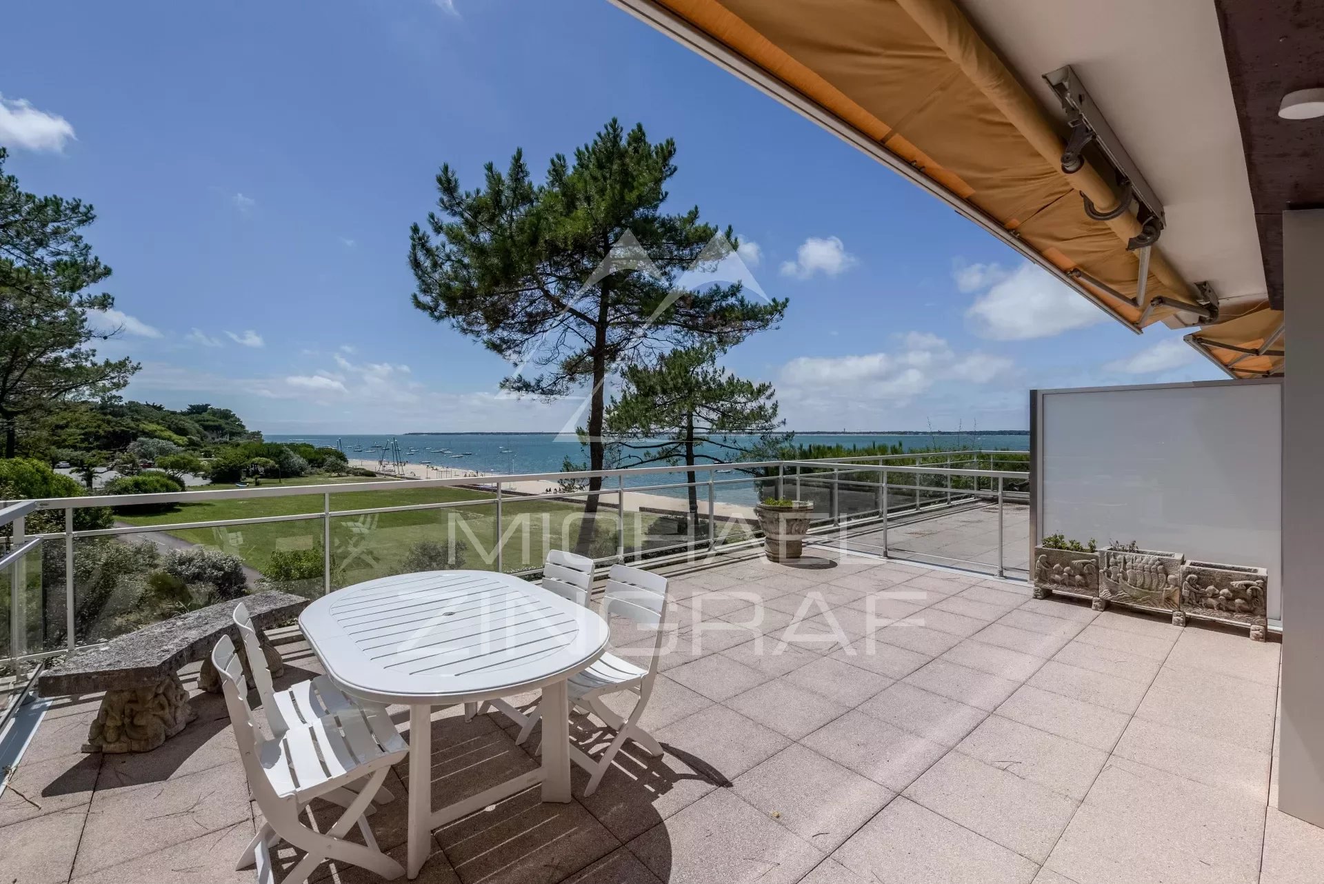 Prestigious residence - Apartment with view of the Bay of Arcachon