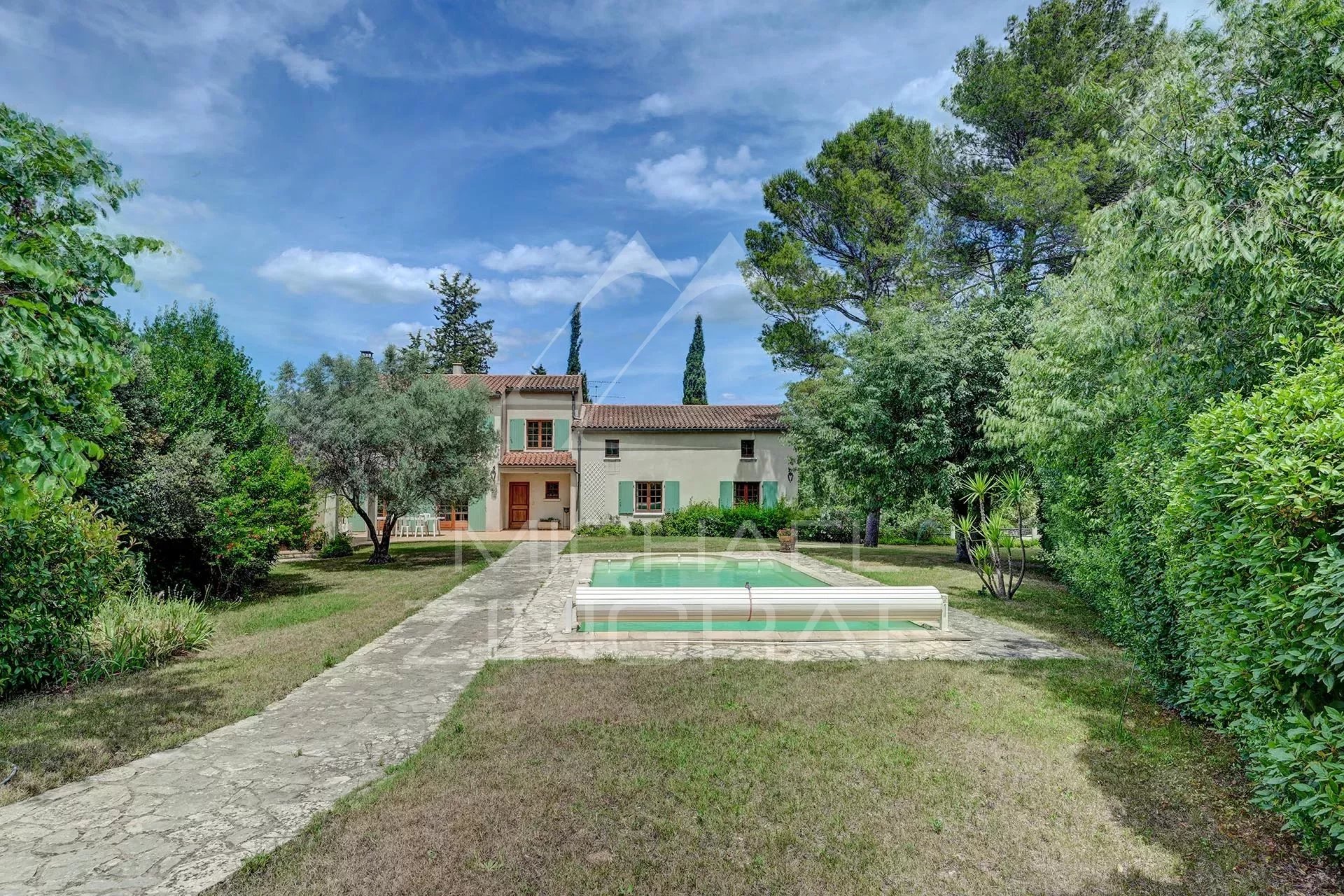 Nîmes: Schönes Familienhaus