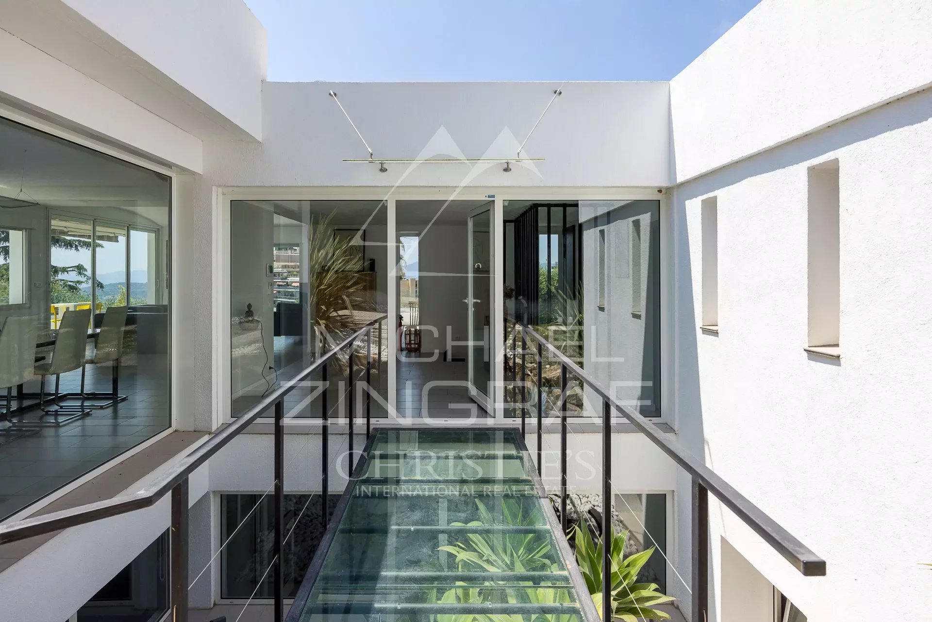 Close to Cannes - Cannet Residential - Californian Villa