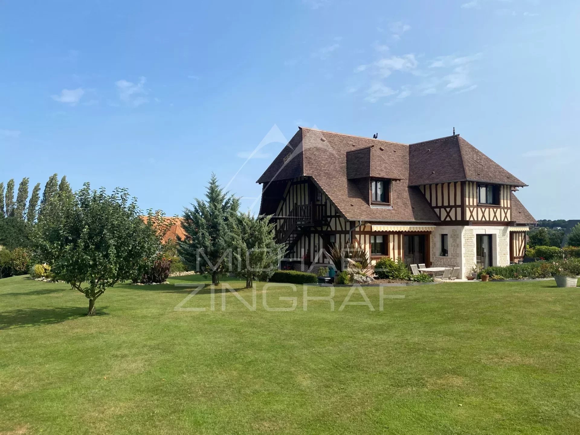 Maison normande avec piscine