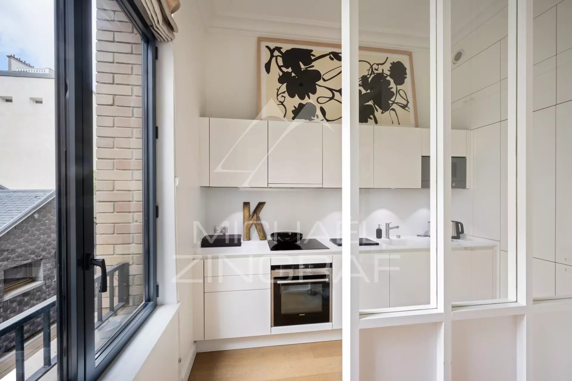 SOLE AGENT. FOR SALE - NEWLY REFURBISHED 1-BEDROOM APARTMENT - RUE DE LILLE