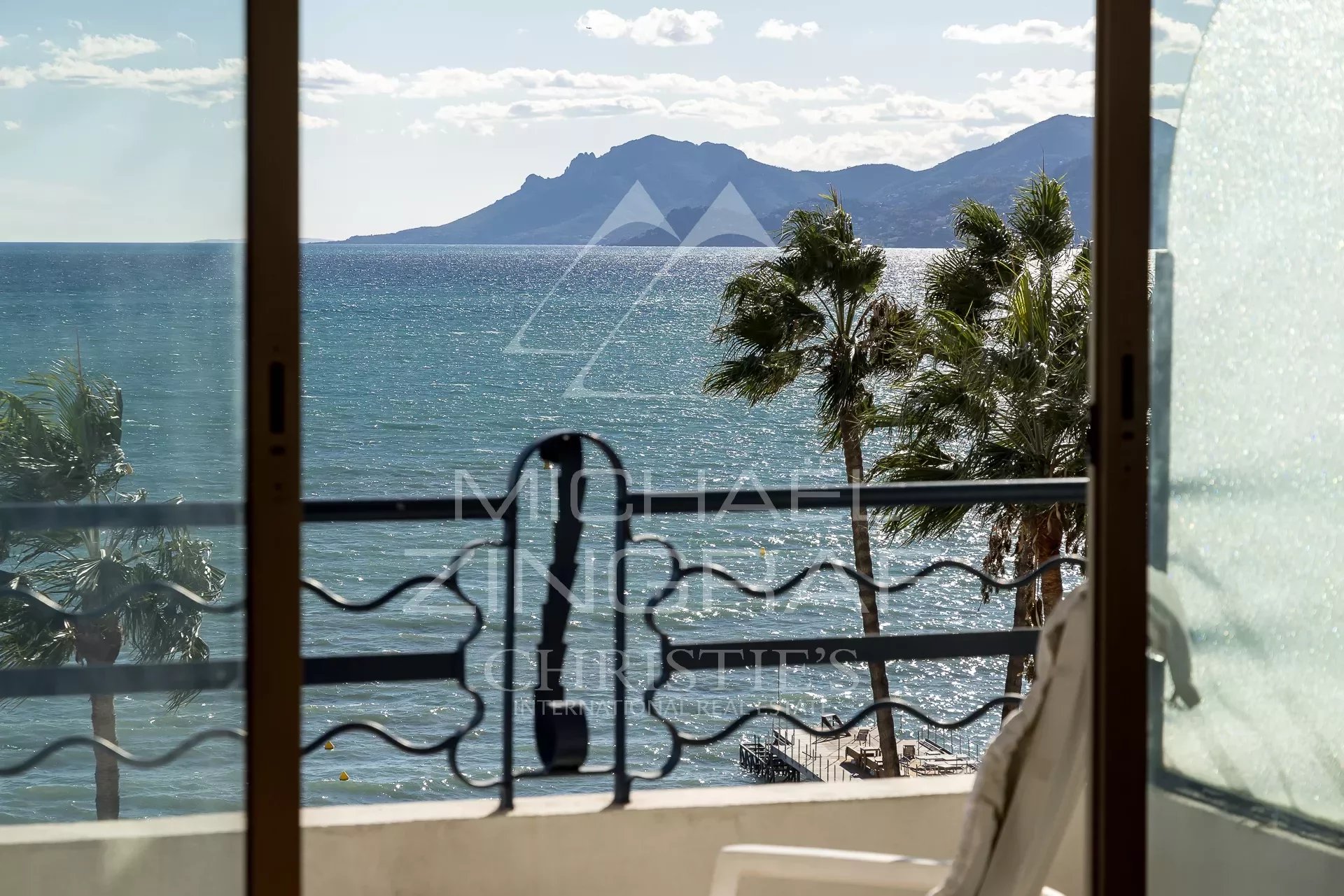 Cannes - Croisette - 3-Zimmer-Wohnung mit Panorama-Meerblick