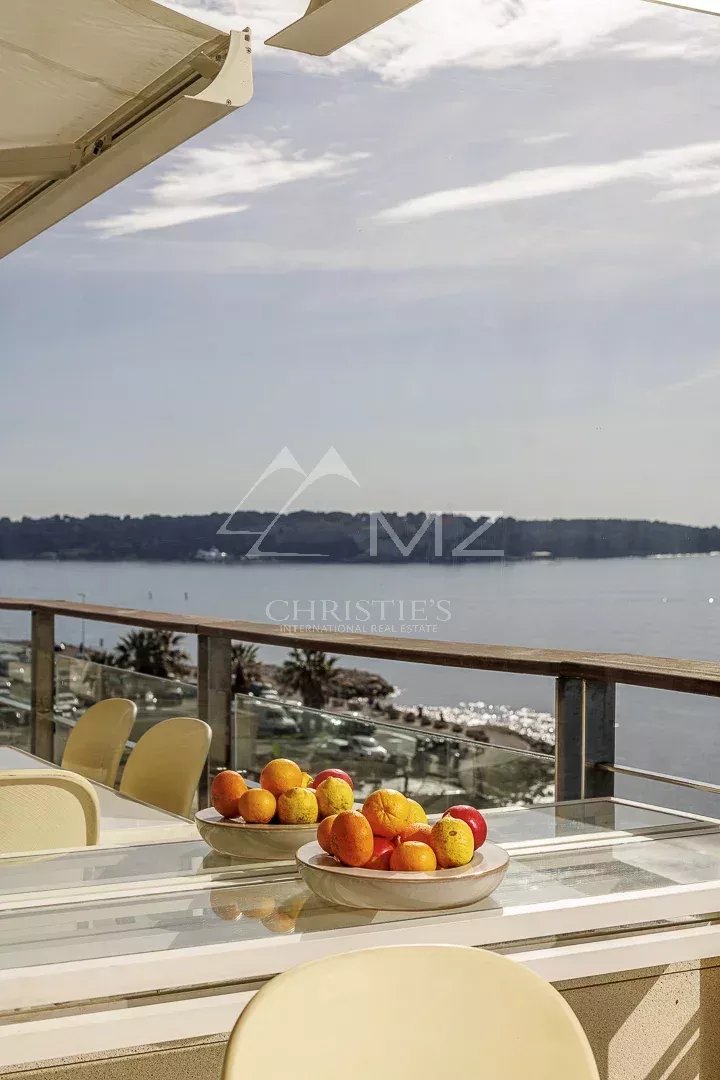 Cannes - Palm Beach - Superb sea view apartment