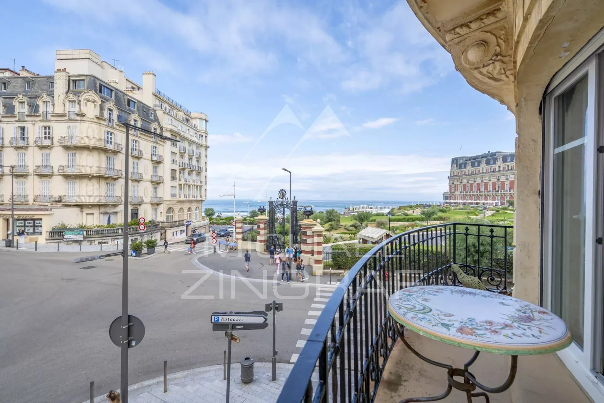 Sublime frontline flat with sea and Palace views heart of Biarritz