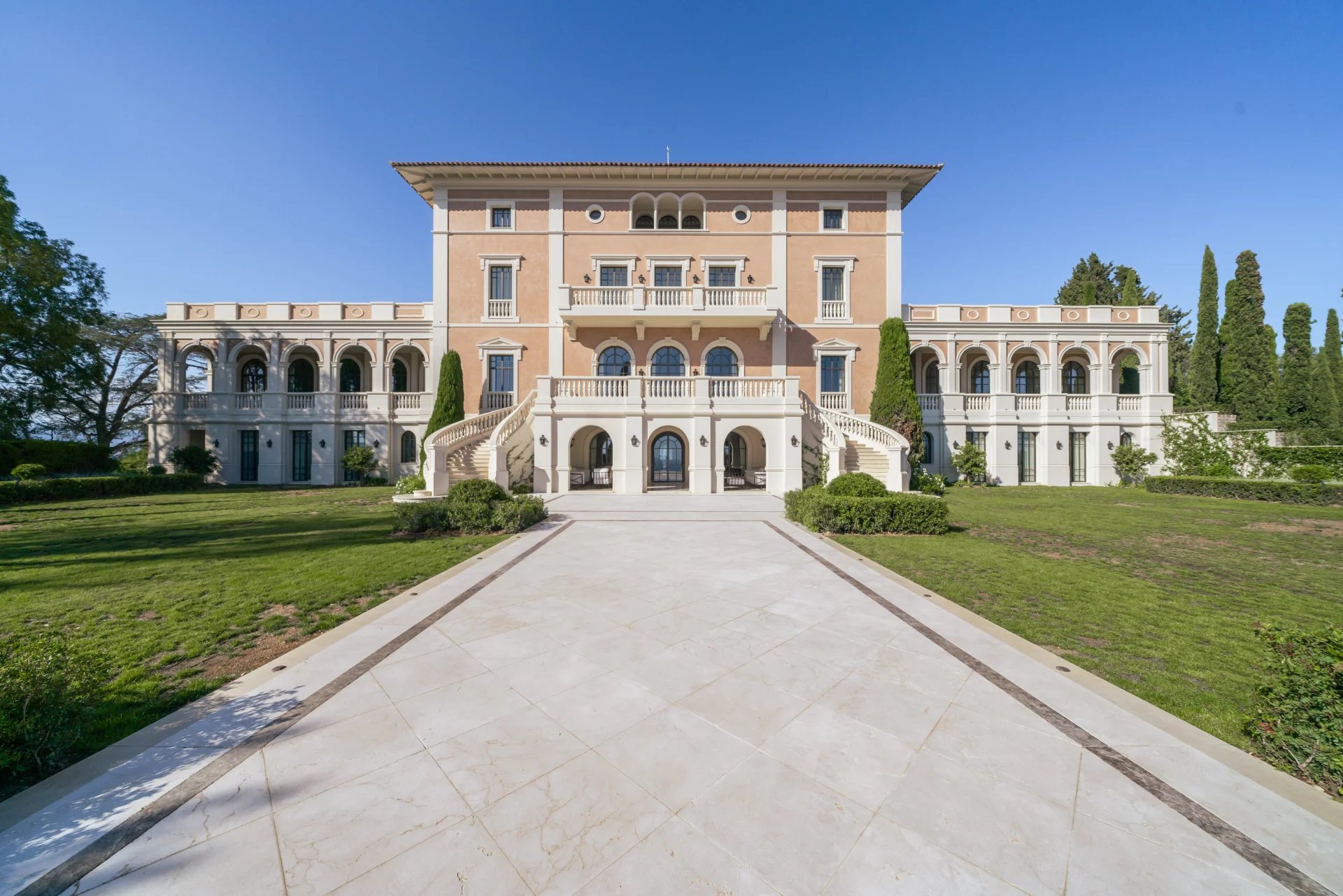 Chateau de La Croix des Gardes