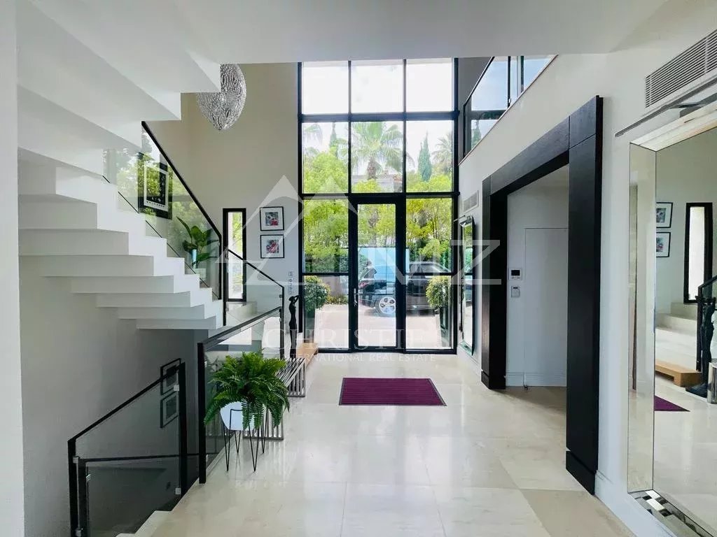 Cannes - superbe villa contemporaine 4 chambres