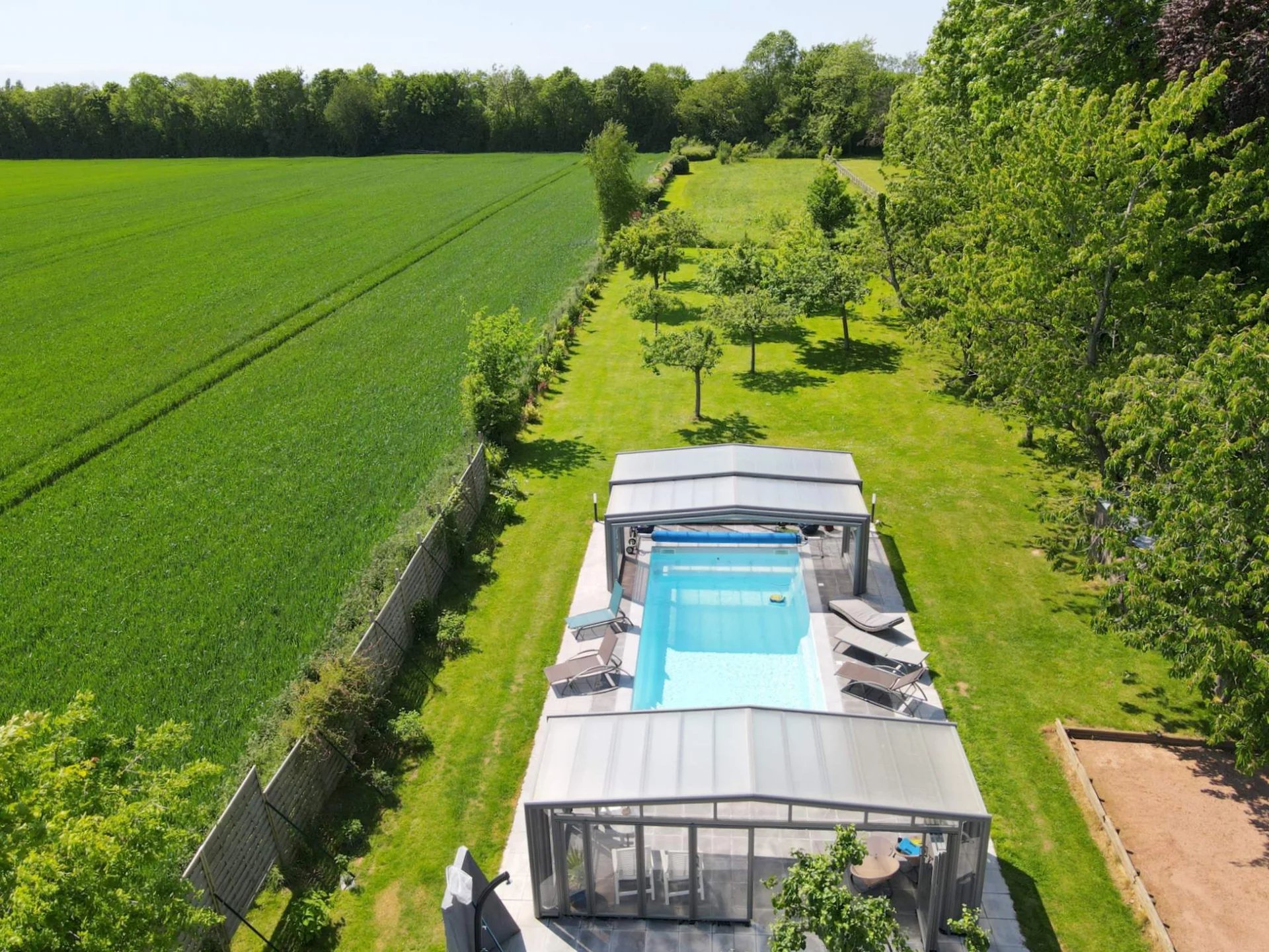 Grande Demeure bourgeoise avec dépendance et piscine