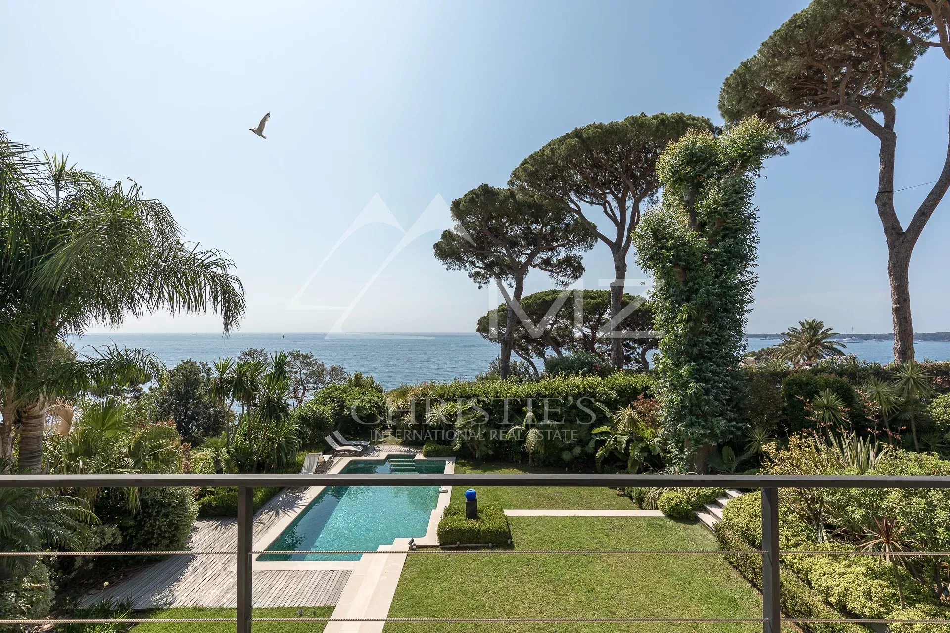 Cannes - superbe villa contemporaine 4 chambres