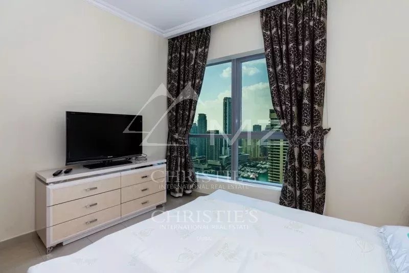 Tastefully Furnished 3BR | Marina view | Tenanted