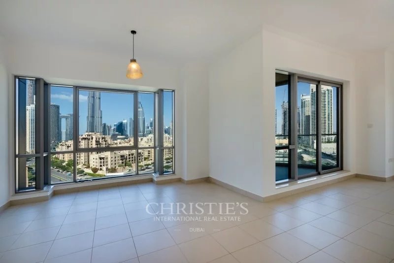 Full Burj Khalifa Views | Upgraded Kitchen | 2 bed