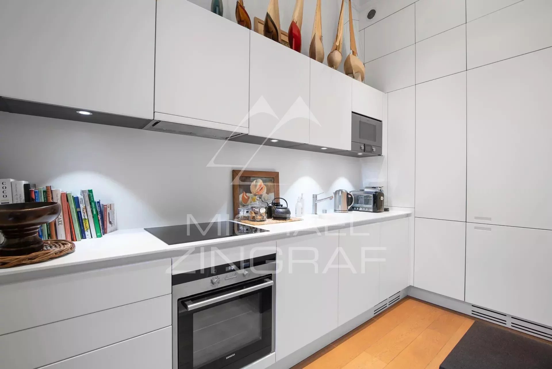 SOLE AGENT. FOR SALE - NEWLY REFURBISHED 1-BEDROOM APARTMENT - RUE DE LILLE