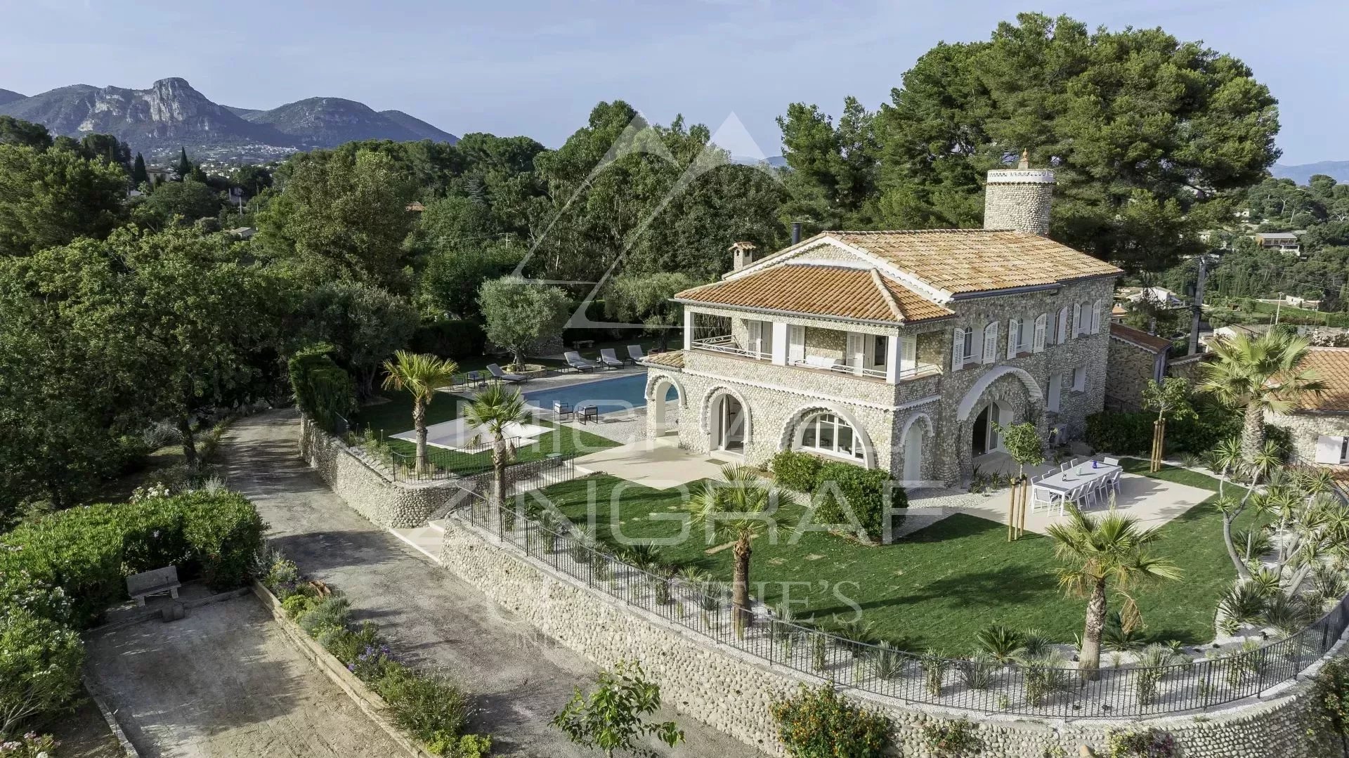 Saint-Paul-de-Vence - Wunderschöner Blick auf das Dorf Meer und Berge - 7 Schlafzimmer