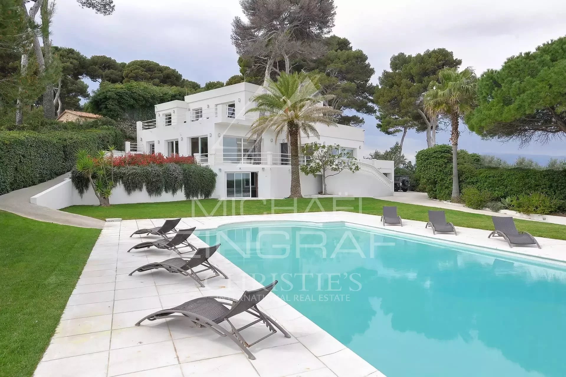 Cap d'Antibes - Superb villa with sea view