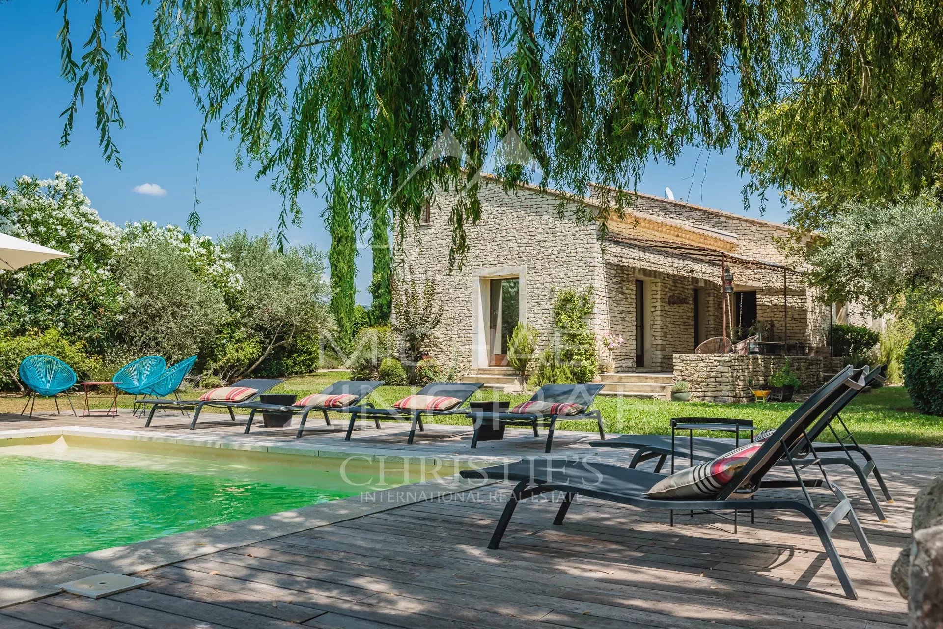 Gordes: Wunderschöne Villa aus Stein