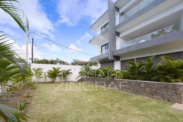 Apartment on the ground floor in Pointe aux Canonniers