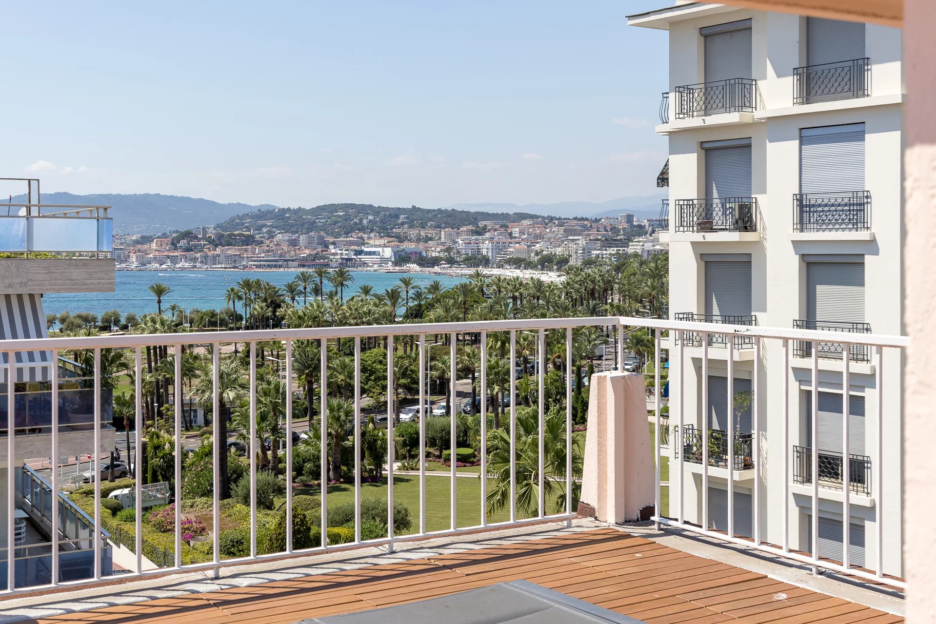 Cannes Croisette - Palm Beach - Penthouse vue mer entièrement rénové