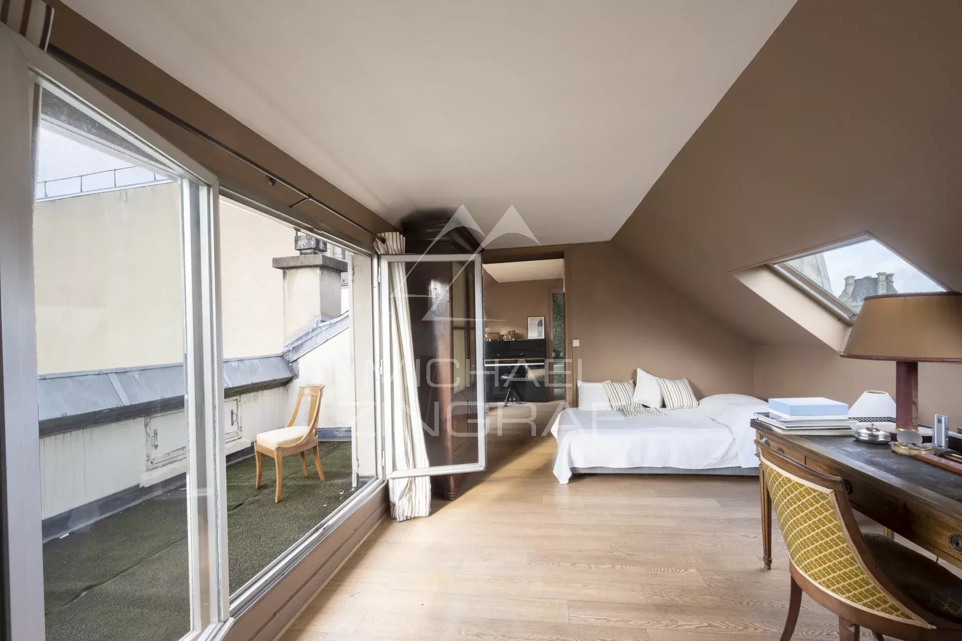 Zu verkaufen - Duplex - Oberste Etage- Quai voltaire