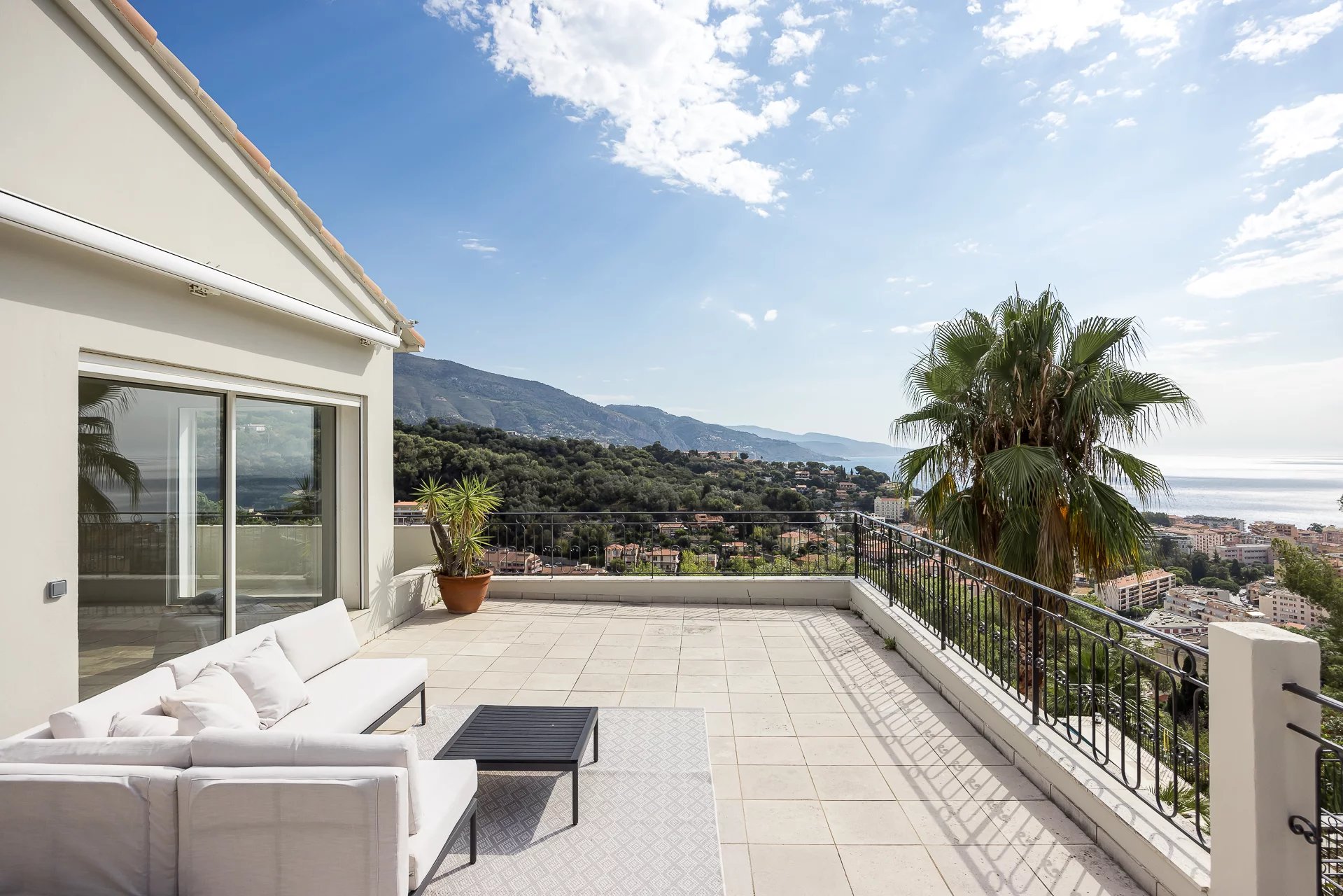 VILLA UNIQUE AVEC VUE MER PANORAMIQUE