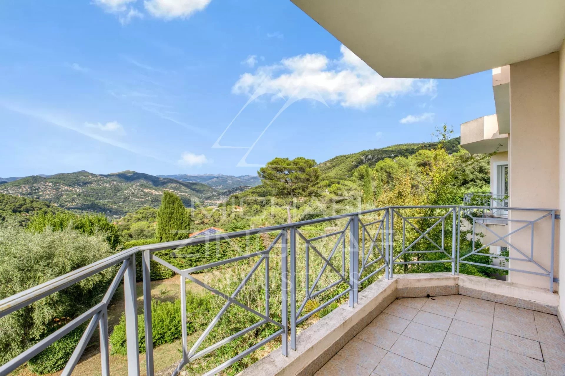 Nizza - Vinaigrier - Außergewöhnliche Villa mit Pool und Aussicht