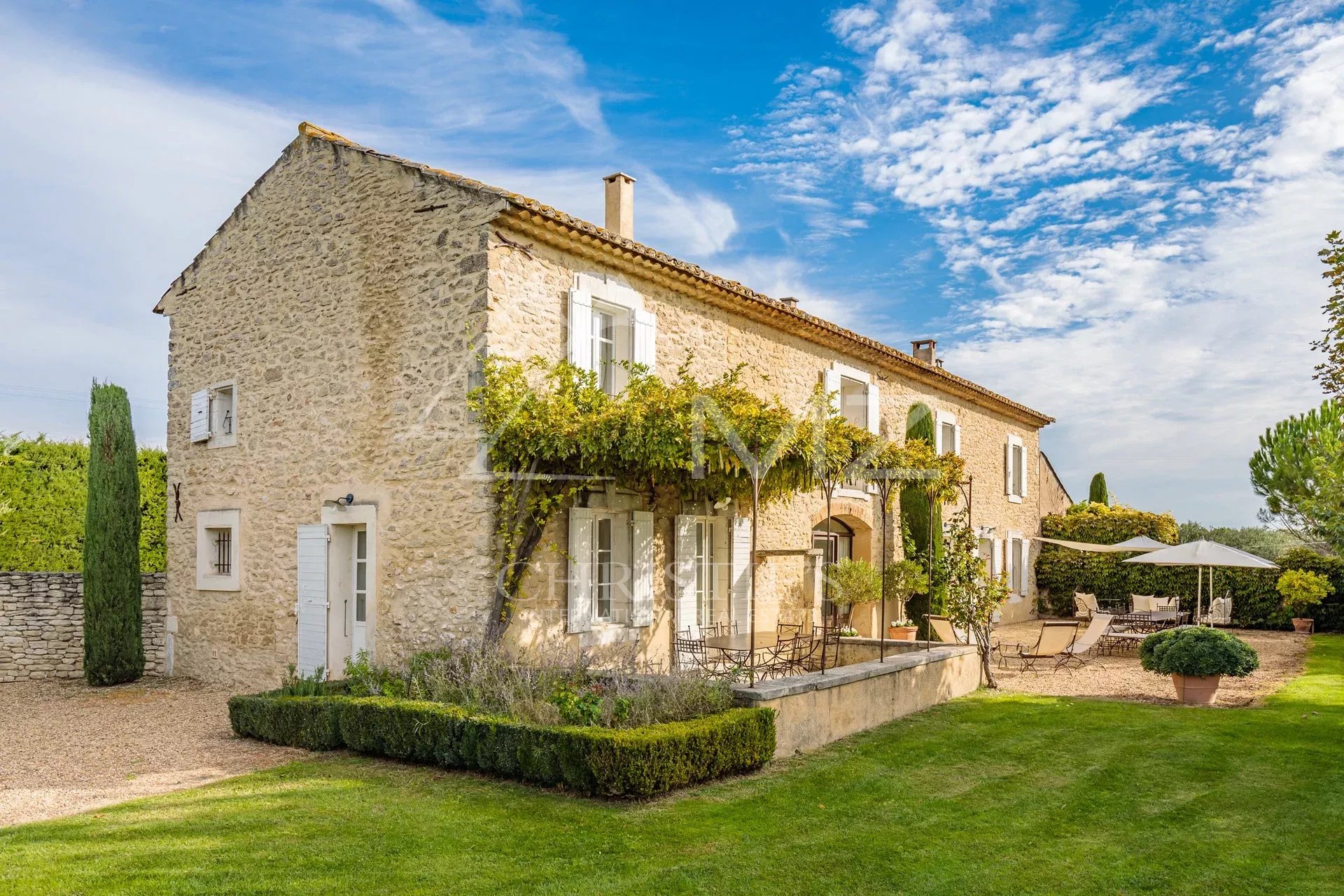 Luberon - Beau mas avec piscine chauffée