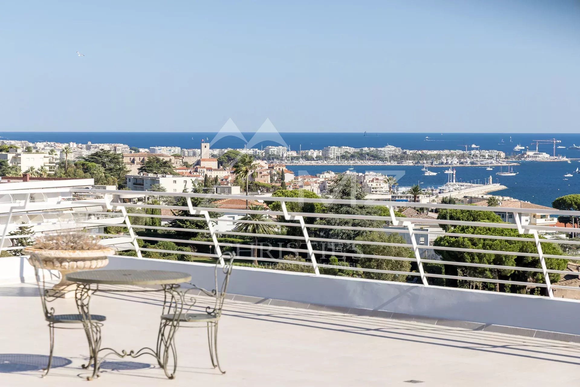 Cannes Croix des Gardes - Penthouse with large terrace panoramic view