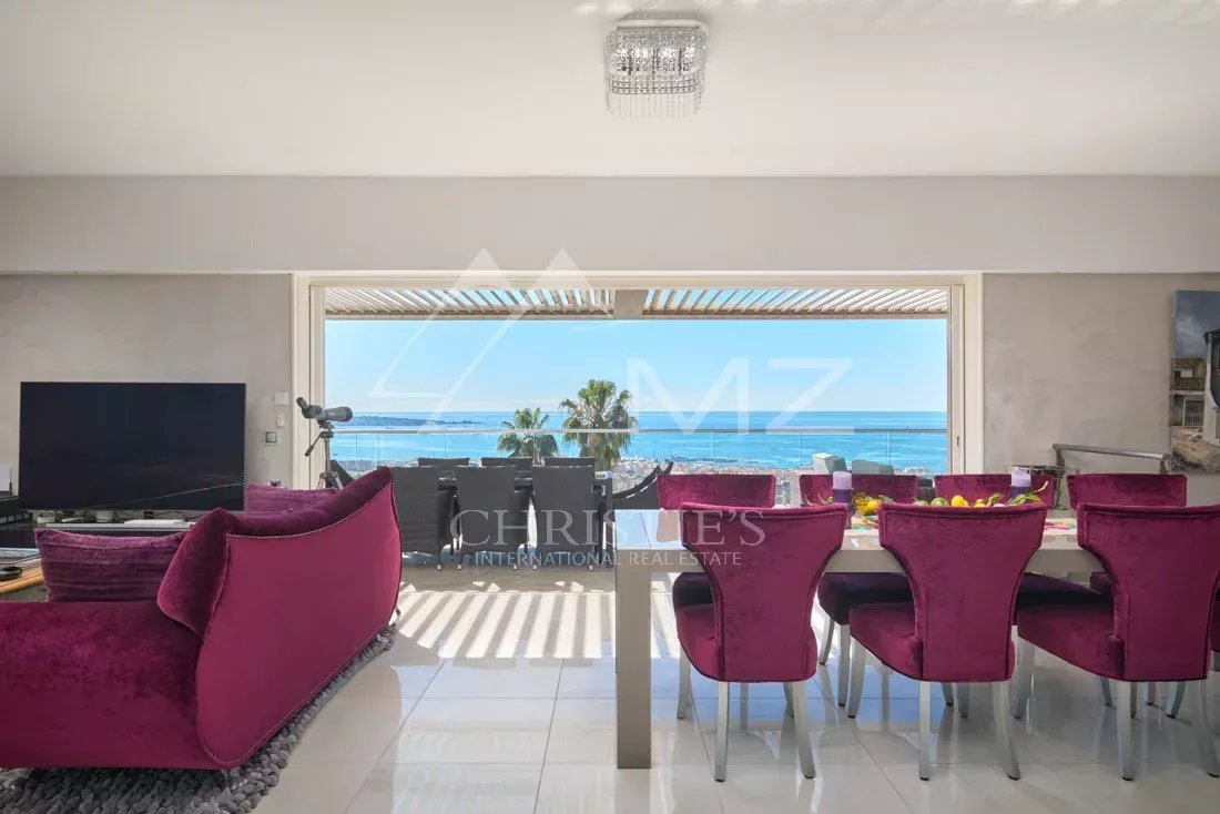 Proche Cannes - Golfe-Juan - superbe villa moderne avec vue mer panoramique