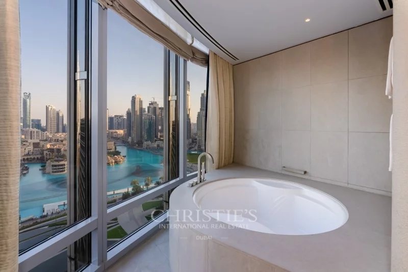 Armani-Designed Apartment with Dubai Fountain View