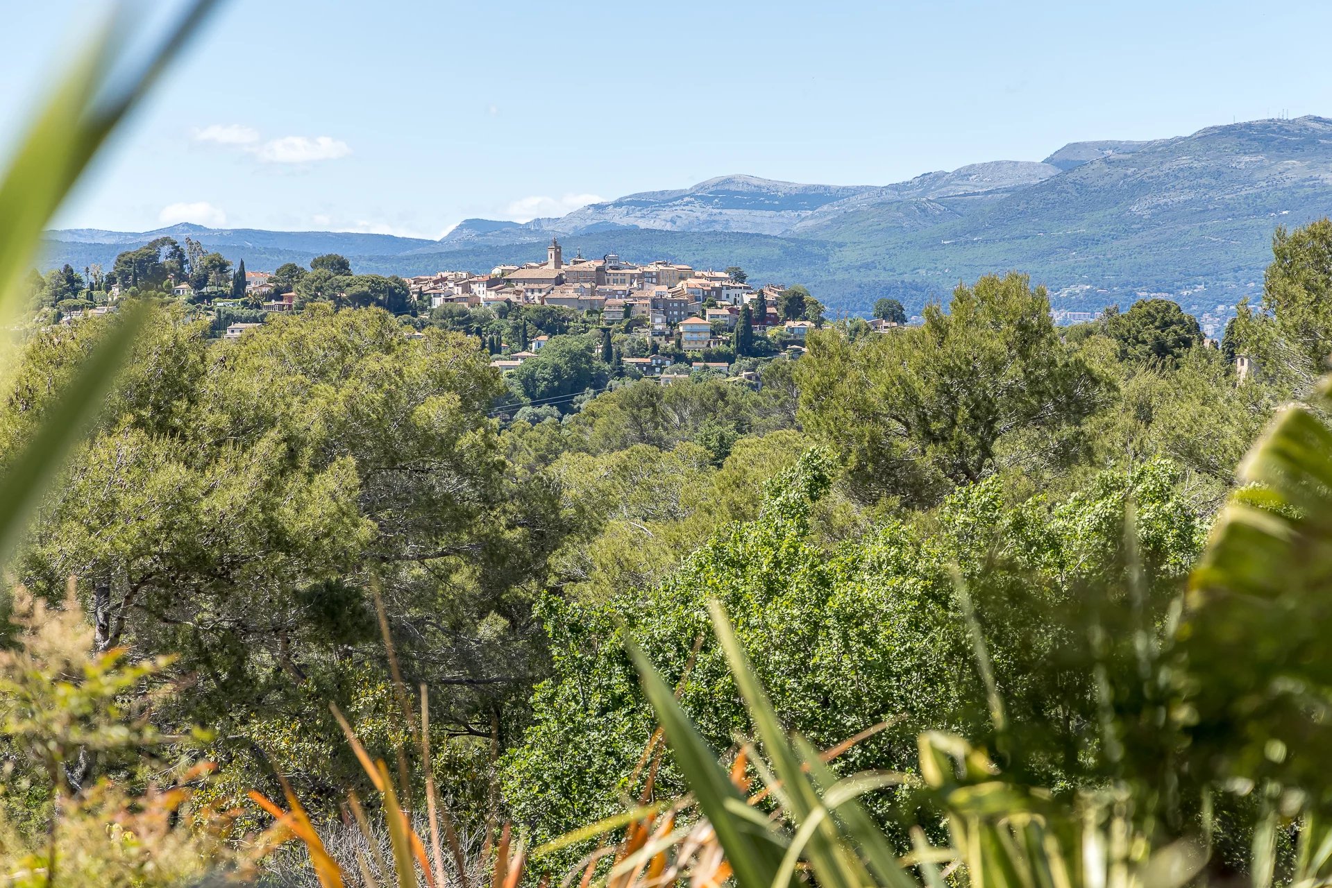 MOUGINS RESIDENTIEL  - VUE COLLINES ET VILLAGE