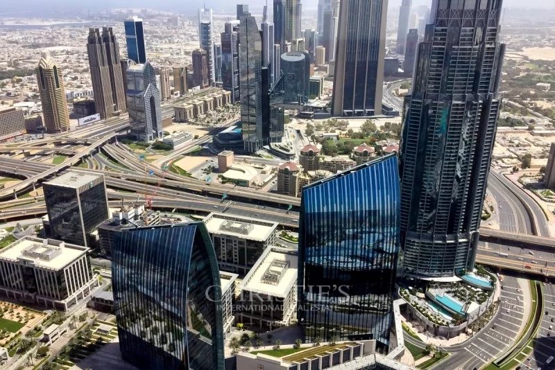 Beautiful Views of Downtown Dubai|No Pillars|Spacious Layout