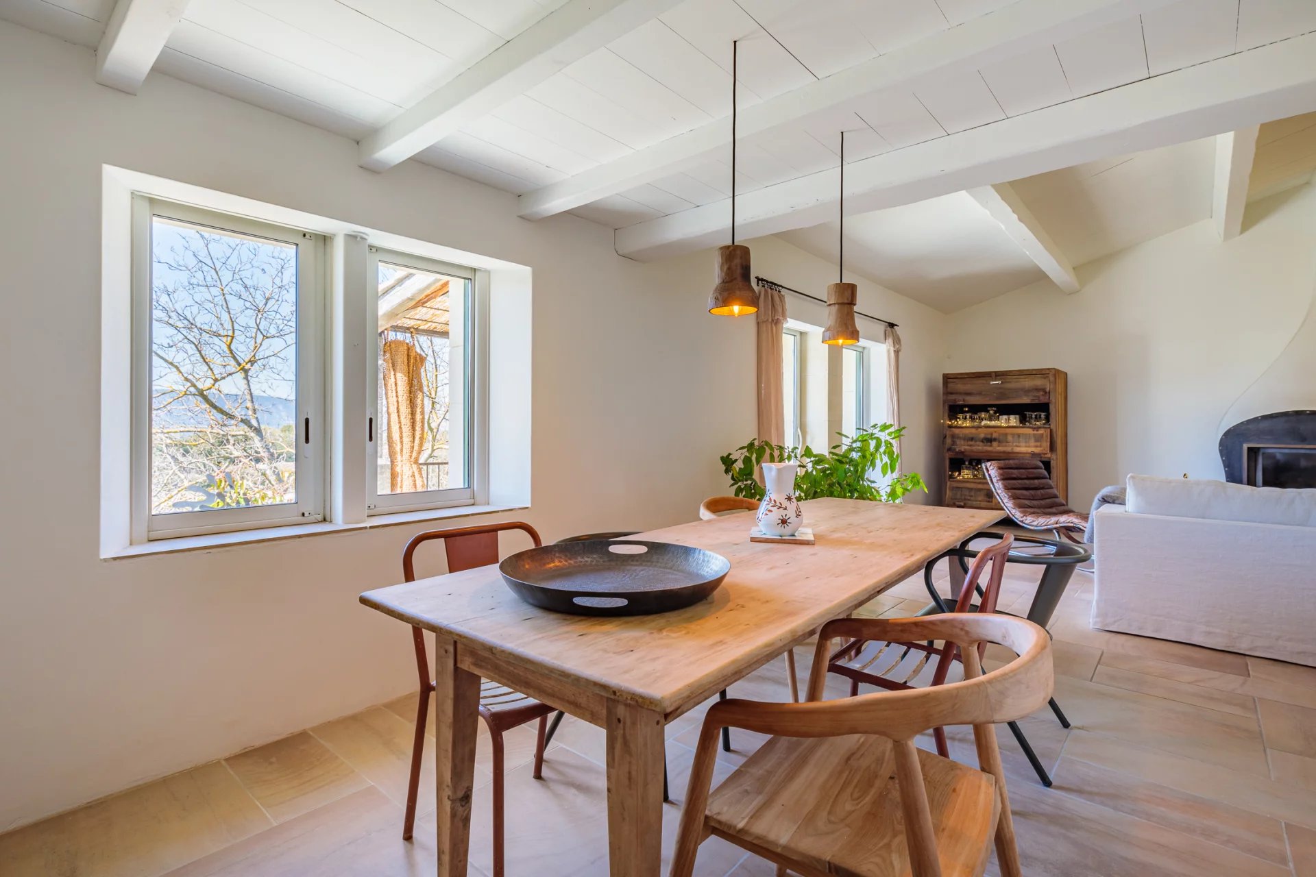 Proche Gordes - Superbe maison avec vue dégagée