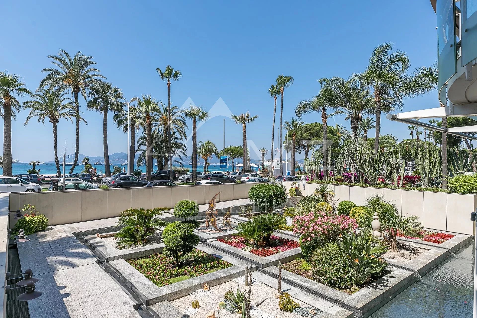 Cannes - Croisette - Penthouse with sea view