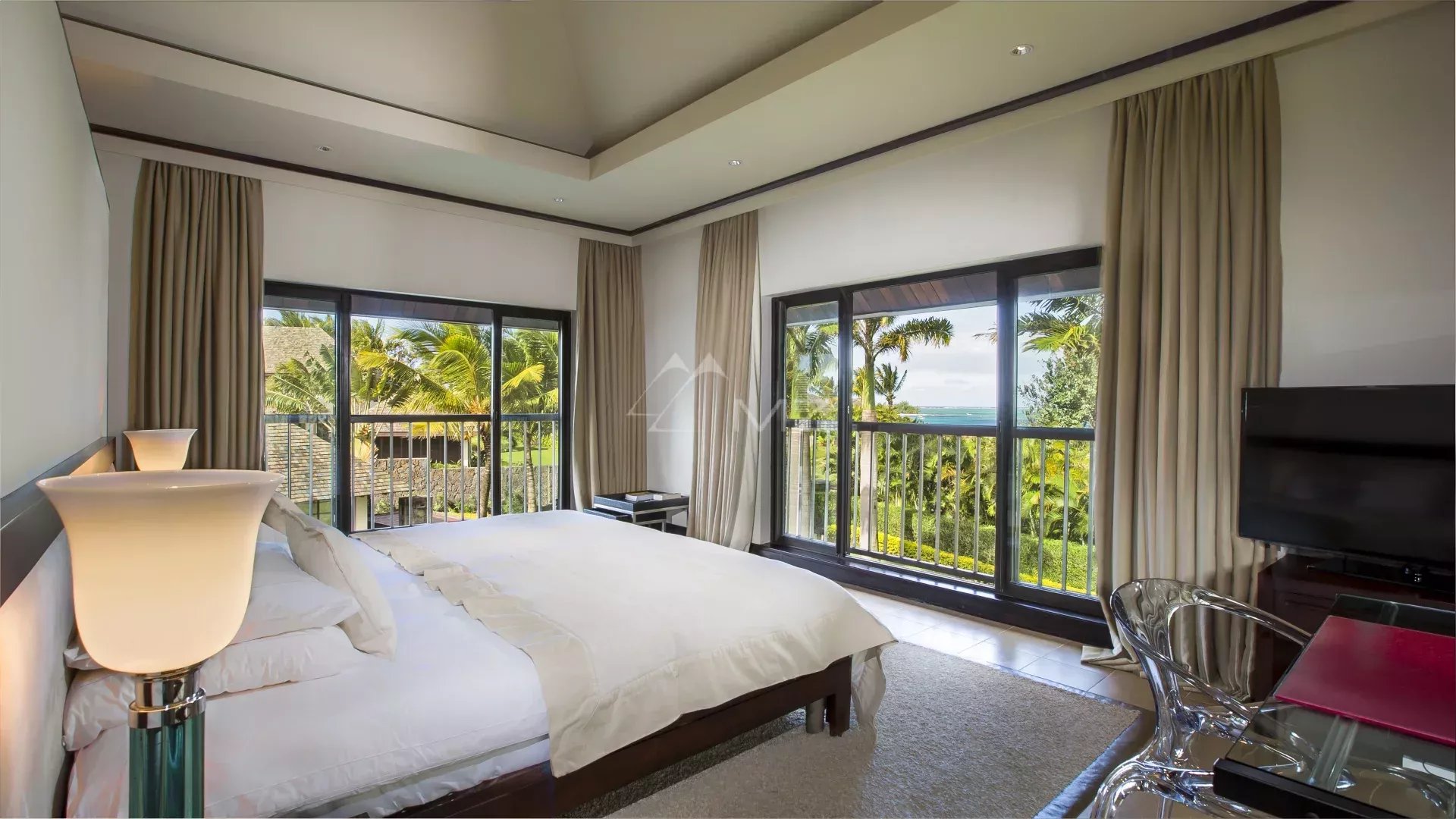 Mauritius - Beachfront Villa - Beau Champ