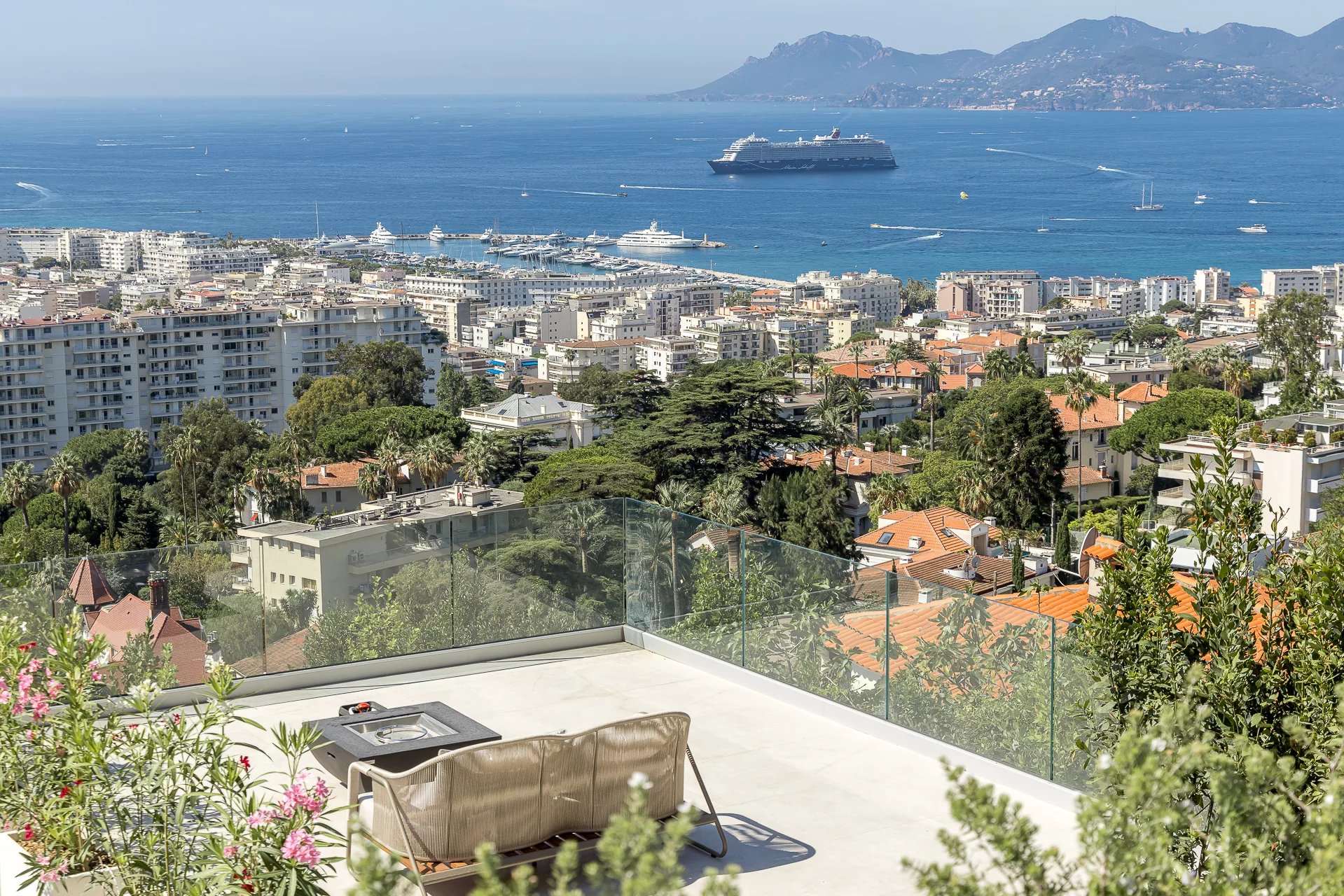 Cannes - Superbe villa vue mer panoramique